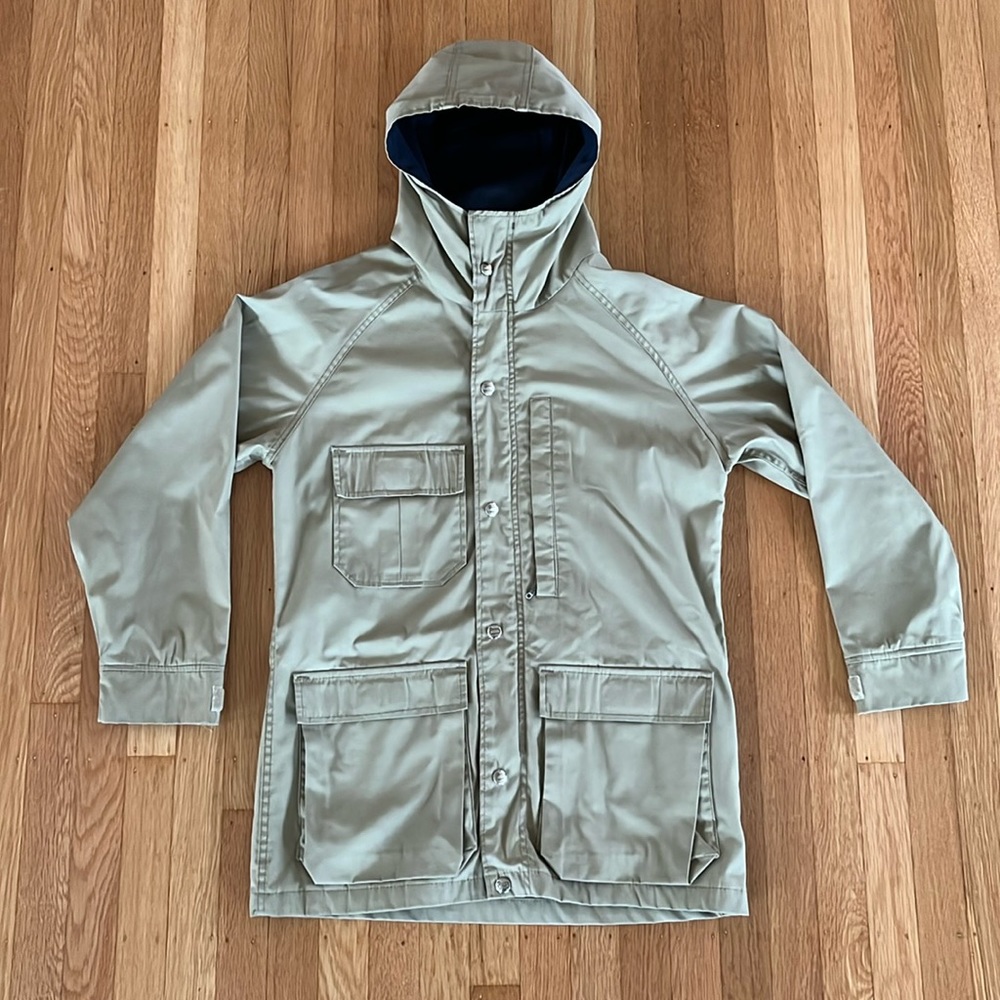 Vintage 90s Woolrich Woman oversize trench parka in beige/navy interior. Size S.